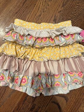 Mustard pie Girls Ruffle Tiered Shorts Yellow Floral polka dot stripes sz 8 nwt